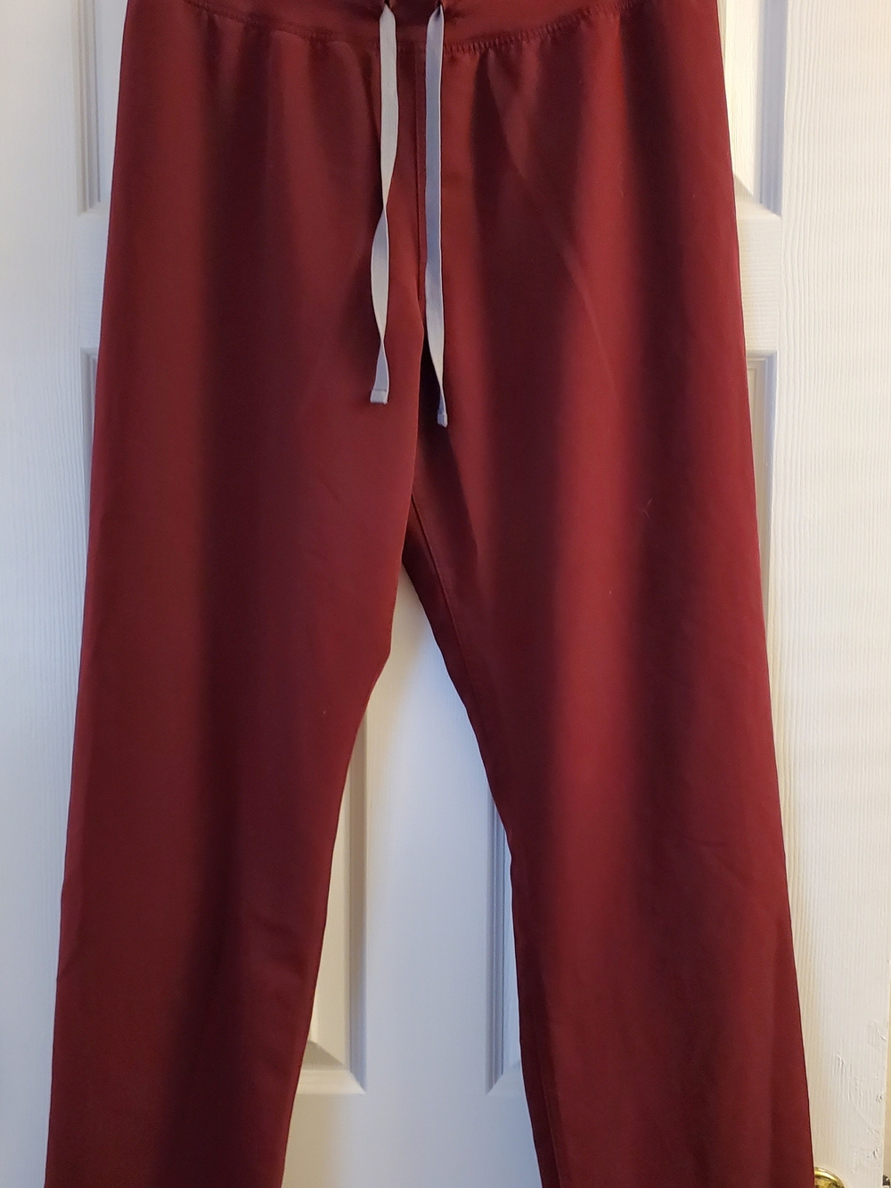 FIGS HW Livingston Burgundy Scrub Pants XL